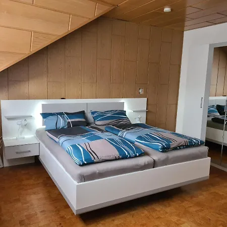 Apartment Cornelia Und Michael Persang Gbr Eppenbrunn