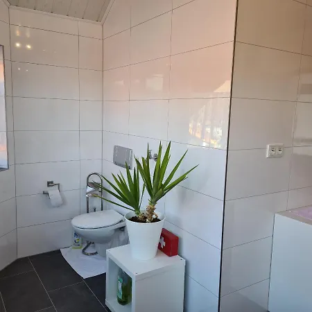 Apartment Cornelia Und Michael Persang Gbr Eppenbrunn