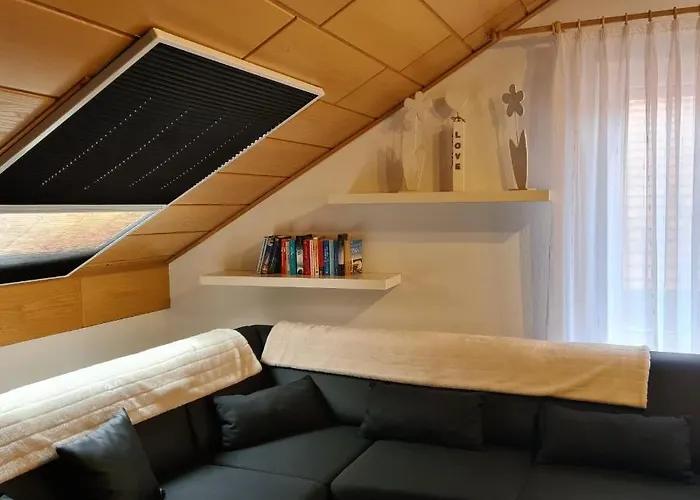 Cornelia Und Michael Persang Gbr 아파트