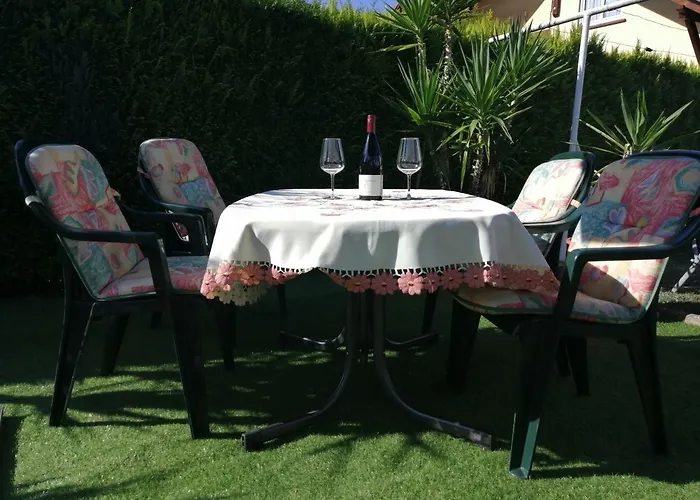 Cornelia Und Michael Persang Gbr 아파트 에펜브룬